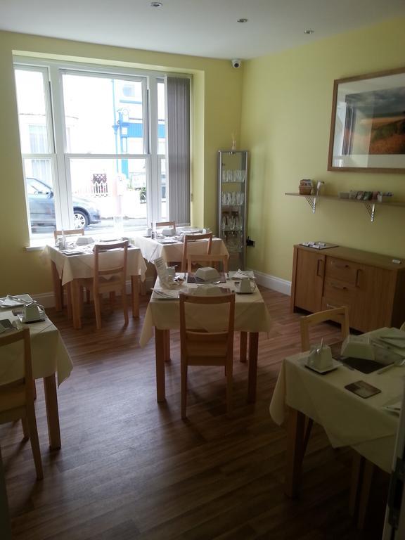 White Rose Guest House Tenby Esterno foto