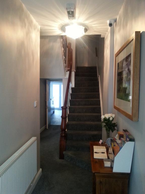 White Rose Guest House Tenby Esterno foto
